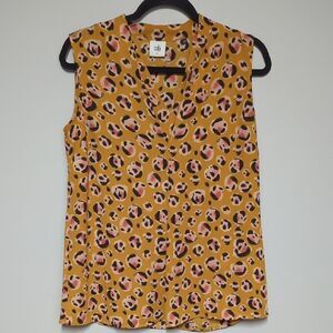 Cabi Chic Brown and Black Blouse with Elegant Design